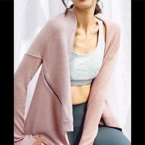 𝅺LULULEMON “Wrap it up “cardigan S/M - As is